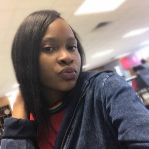 Meet your Posher, Vicky